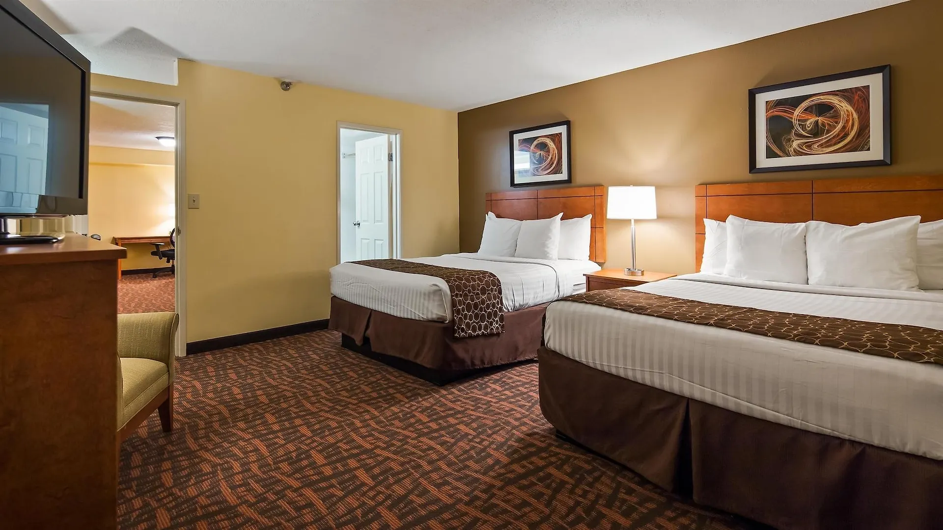 Best Western Louisville East Inn & Suites
