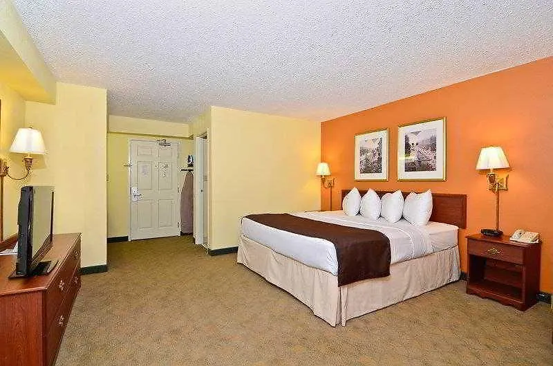 Hotel Best Western Louisville East Inn & Suites