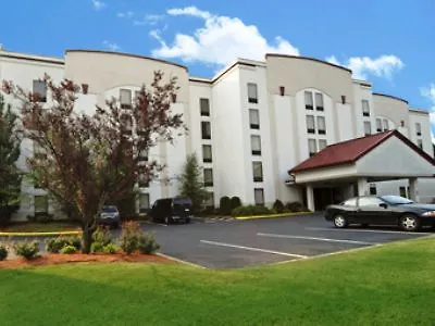 Best Western Louisville East Inn & Suites Hotel